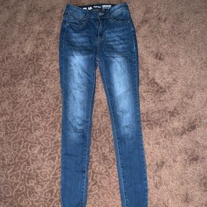 Super High Raise Skinny Jean